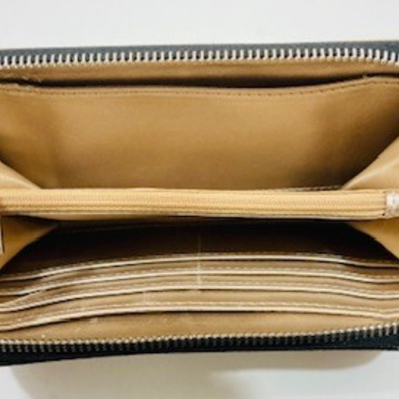 Guess Cross Zipper wallet - Picture 6 of 8